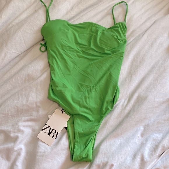 Zara open back swimsuit - Picture 3 of 6